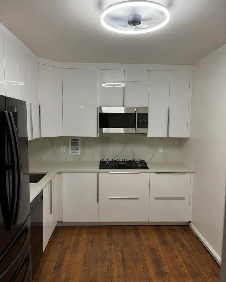 Renovated kitchen with quartz countertops in Alexander City